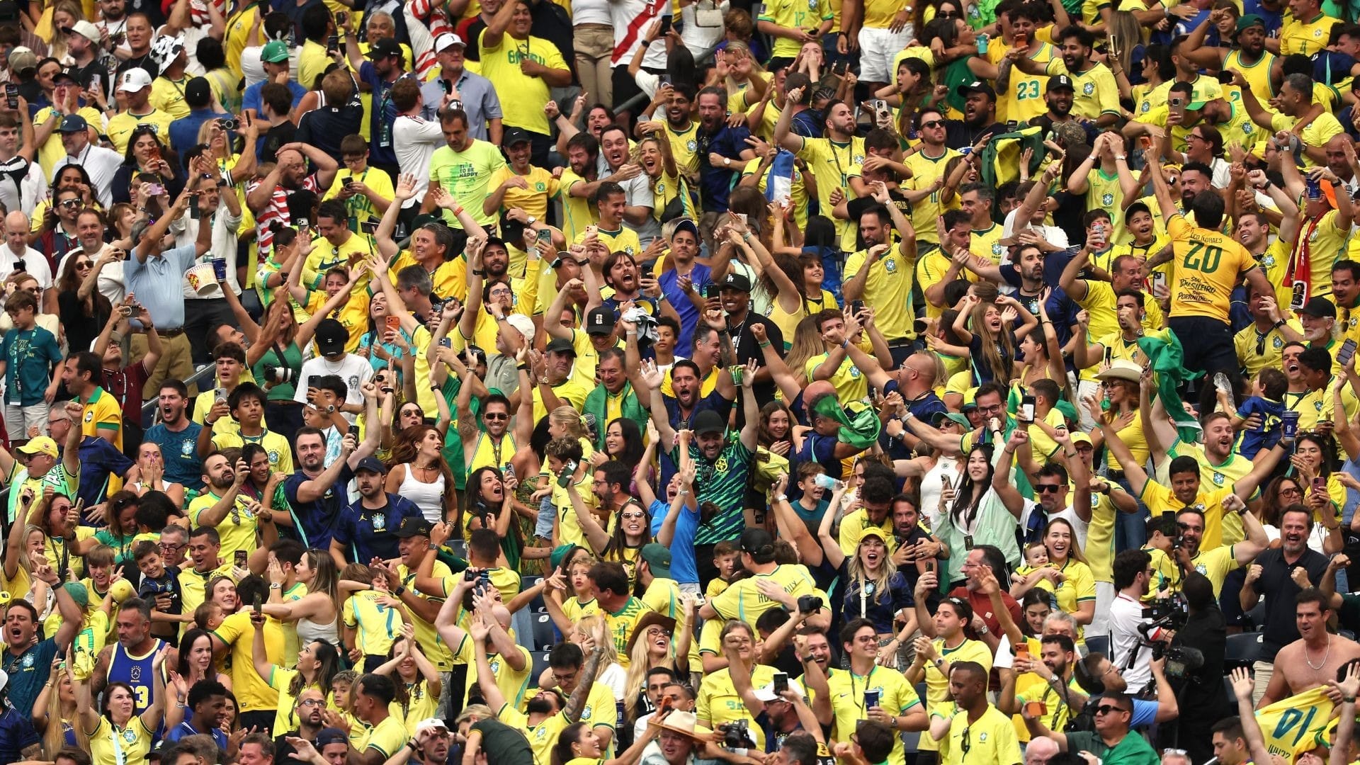 'Guru' alemão erra previsão e Brasil é classificado para as oitavas da Copa