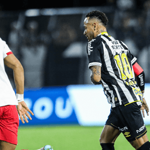 Norueguês que fez gol na Costa do Marfim é fã de Neymar e jogou no Brasil