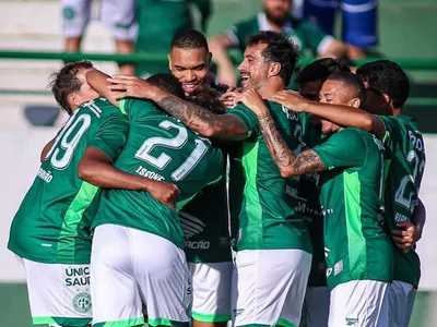 Com um a menos Guarani, empata com o Figueirense fora de casa