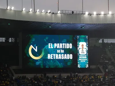 México e Equador tem início de jogo atrasado pelas condições climáticas