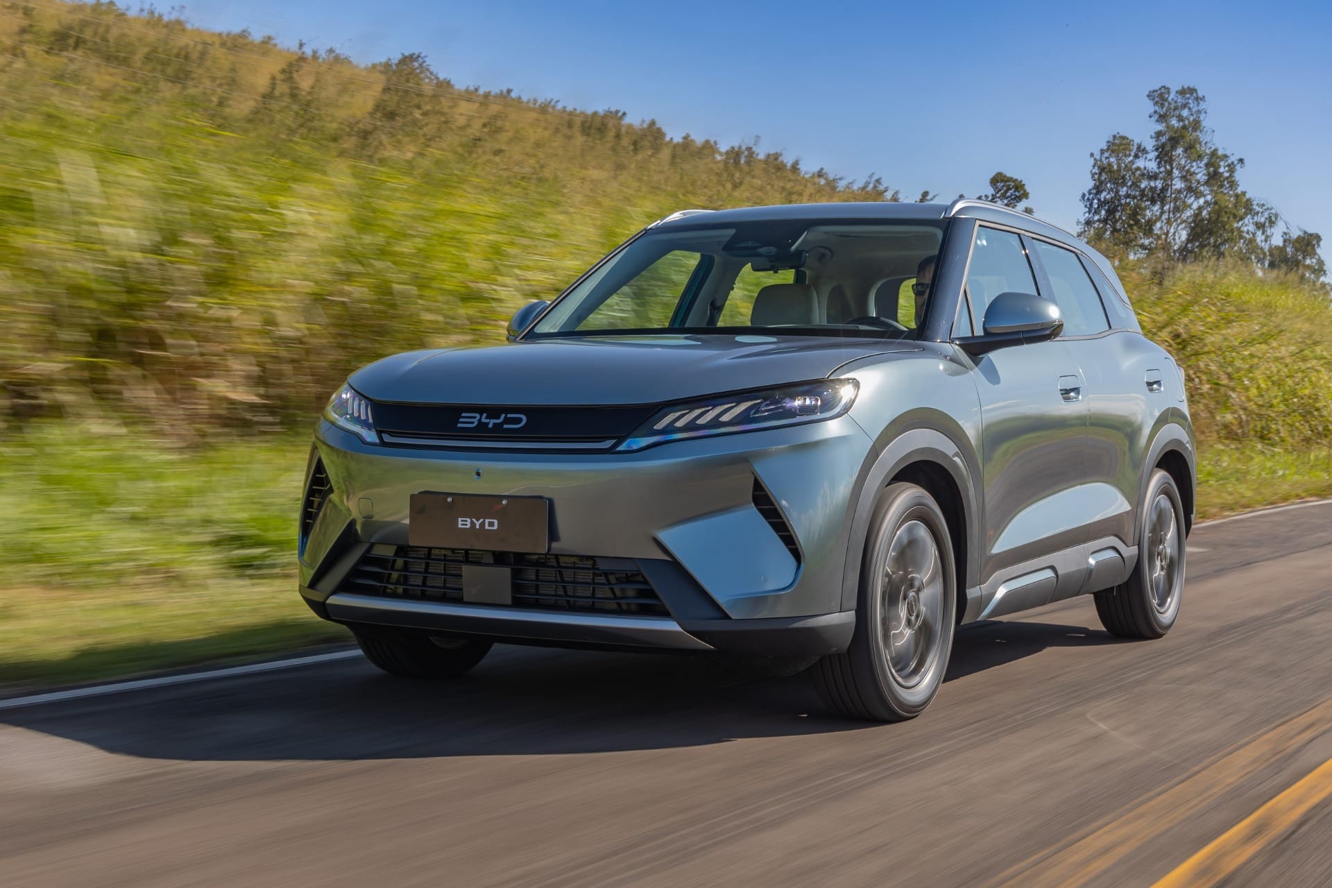 BYD lança SUV híbrido flex por R$ 149 mil com até 1.045 km