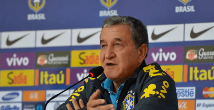Parreira apresenta melhora e volta a respirar sem aparelhos