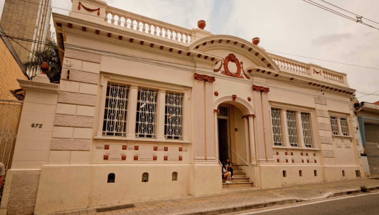Oficina de pintura é atração na Biblioteca Infantil de Sorocaba