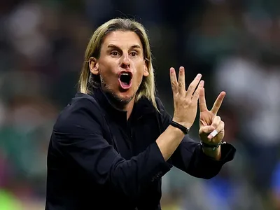 Beccacece deixa o comando do Equador após queda na Copa do Mundo