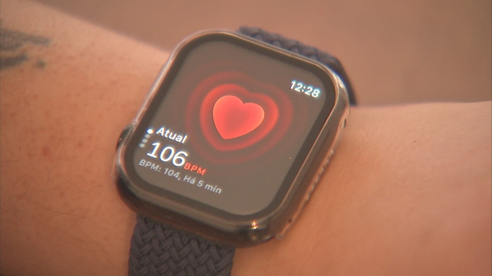 Dispositivos monitoram saúde em tempo real, mas não substituem médico