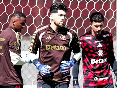 Rossi destaca importância de jogos do Flamengo contra Benfica e River Plate