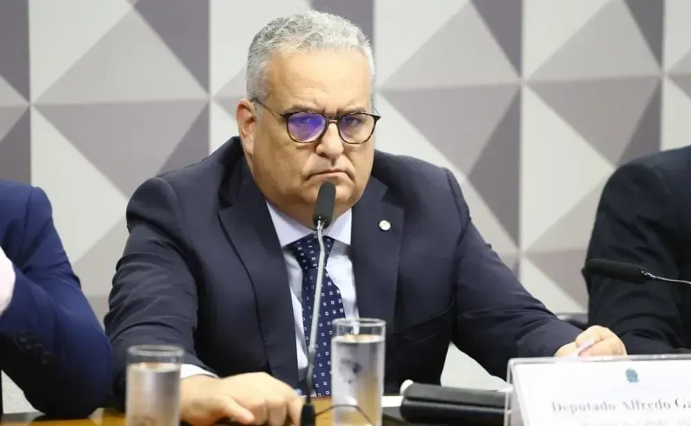 Gilmar Mendes arquiva pedido da PF para investigar vice da chapa de Flávio
