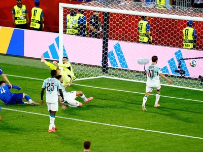 Imprensa internacional ironiza gol anulado da Croácia: "Se fosse careca"