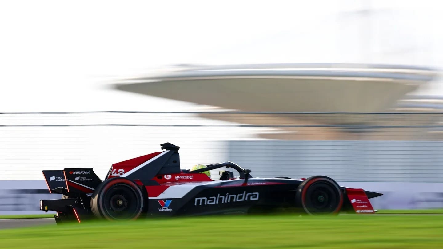 Fórmula E: Mortara lidera TL2 em Xangai; Drugovich é 14º, e Di Grassi, 17º