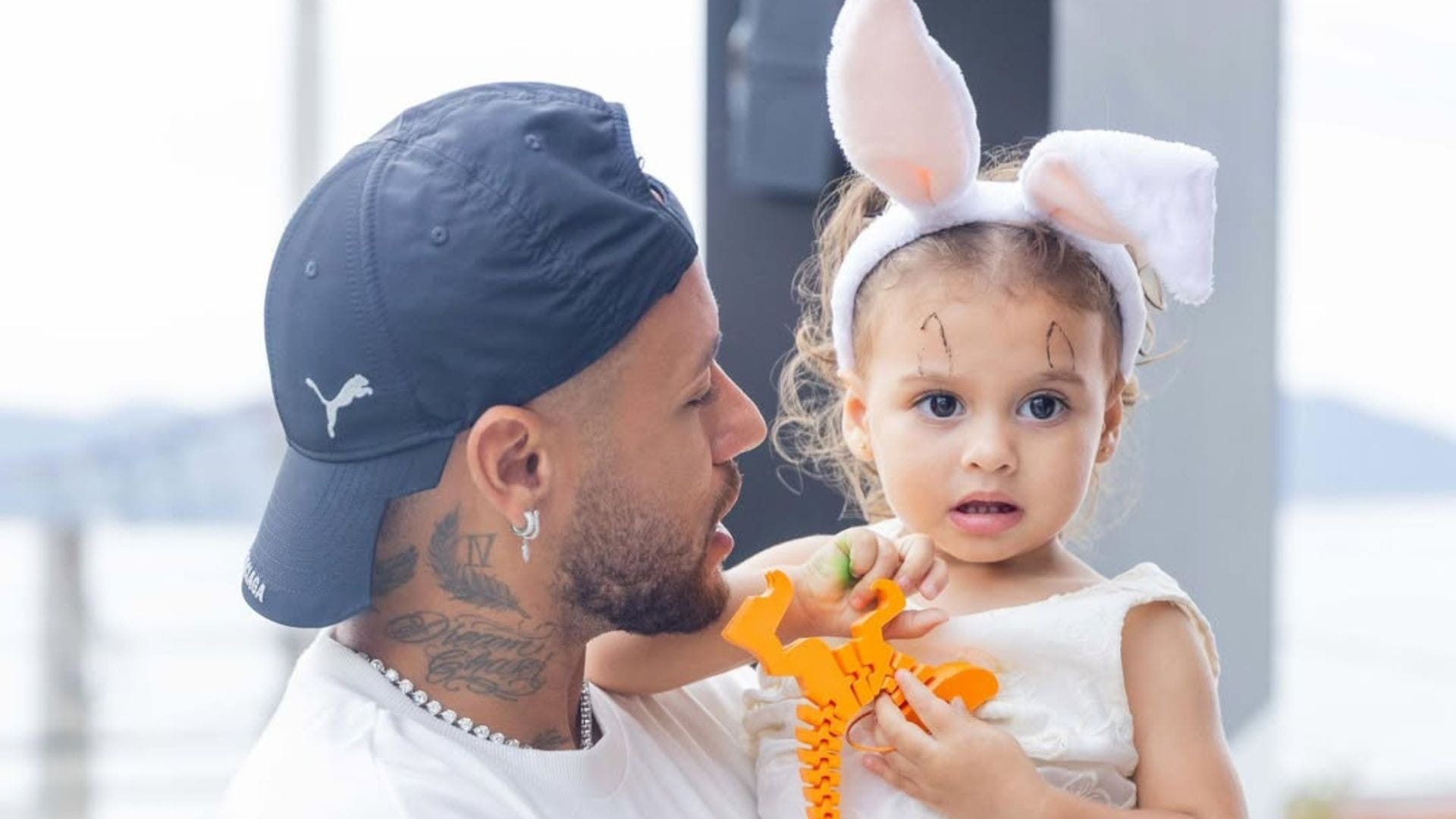Neymar celebra aniversário da filha com Amanda Kimberlly: "Papai te ama"
