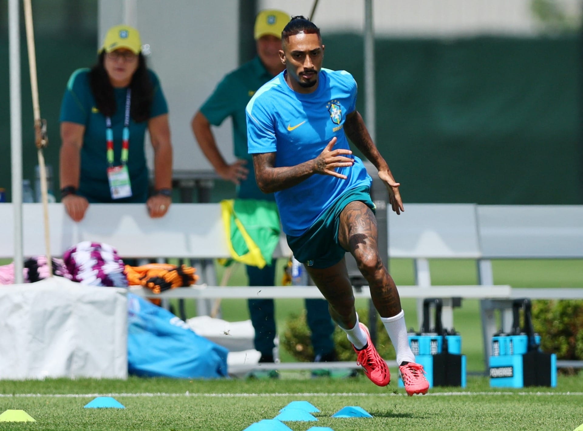 Raphinha em treino da Seleção Brasileira. Foto:  IMAGN IMAGES via Reuters/Caean Couto