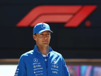 Russell se diz surpreso com ritmo da Ferrari e projeta sprint na Inglaterra