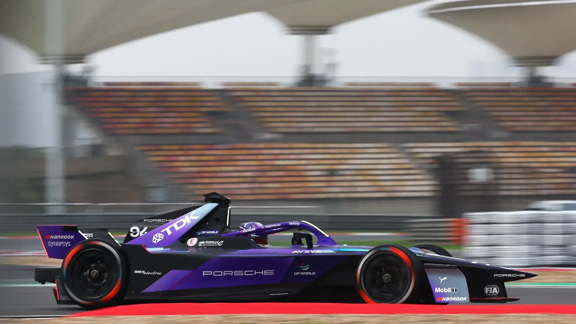 Fórmula E muda horários em Xangai após TL1 chuvoso liderado por Wehrlein