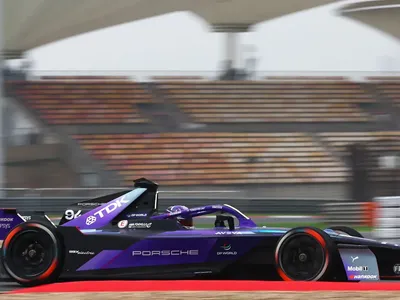 Fórmula E muda horários em Xangai após TL1 chuvoso liderado por Wehrlein