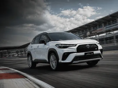 Toyota Corolla Cross 2027 ganha novo visual na versão GR Sport