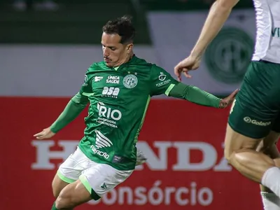 Série C pode ter novo líder após tropeços; veja resultados e tabela