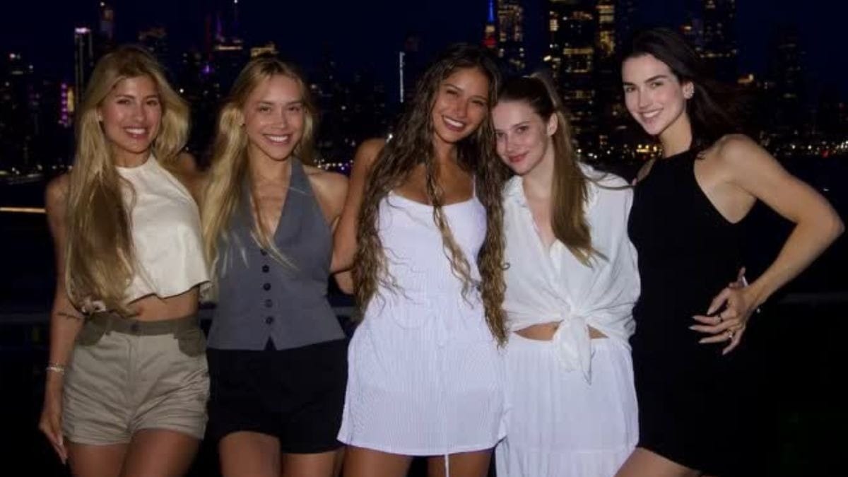 Selesposas saem juntas na véspera do jogo do Brasil contra Noruega
