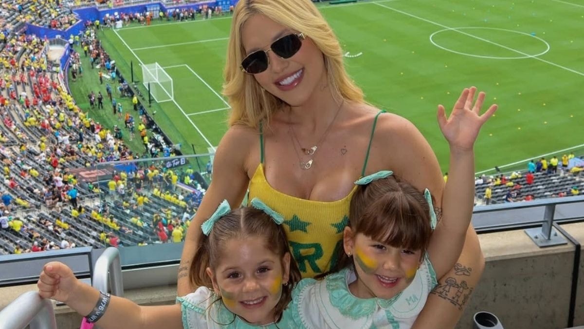 Virginia Fonseca assiste a jogo do Brasil na Copa do Mundo com as filhas