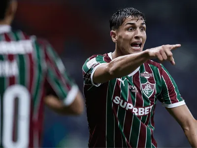 Fluminense anuncia venda de meia ao futebol espanhol; veja detalhes