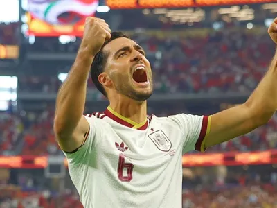 Espanha marca no fim, elimina Portugal e avança às quartas de final da Copa