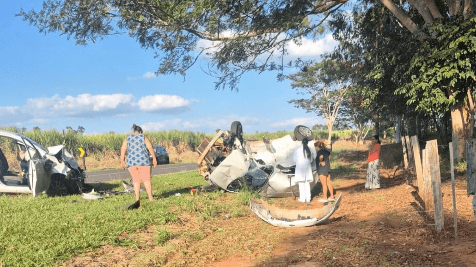 Acidente grave com dois veículos deixa dois mortos em Potirendaba
