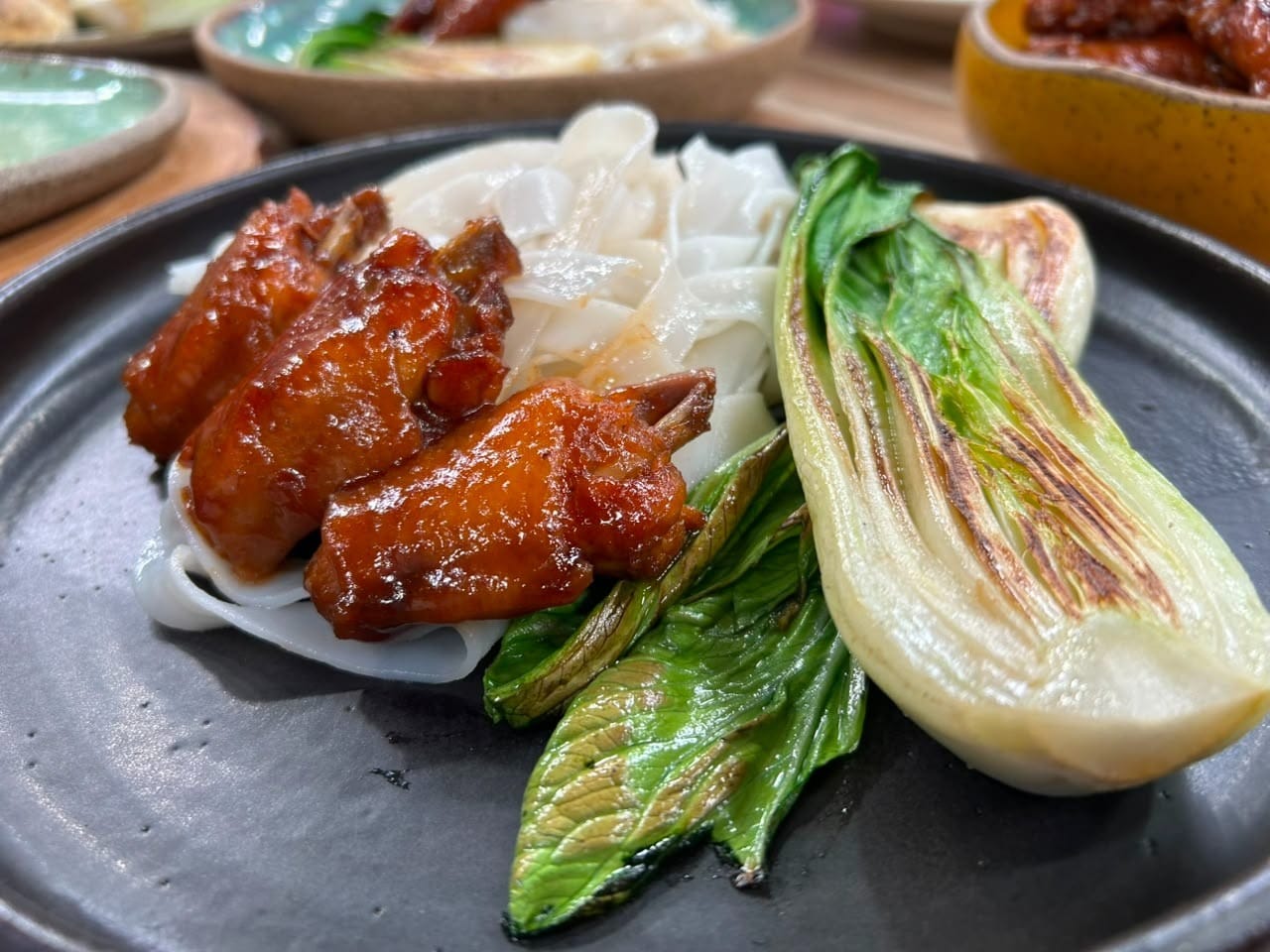 Asinha laqueada com macarrão de arroz do chef Bruno Hashimoto | Band Receitas