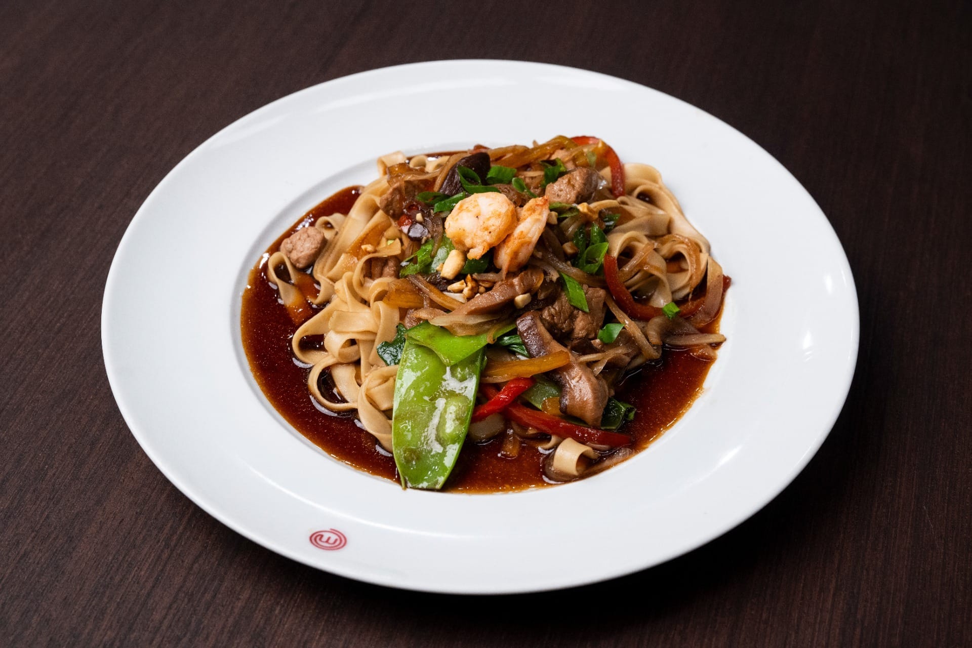 Yakisoba de porco, camarão e legumes | Band Receitas