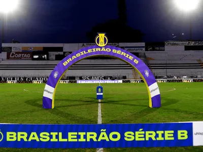 Ponte Preta recebe Criciúma em duelo de opostos na Série B