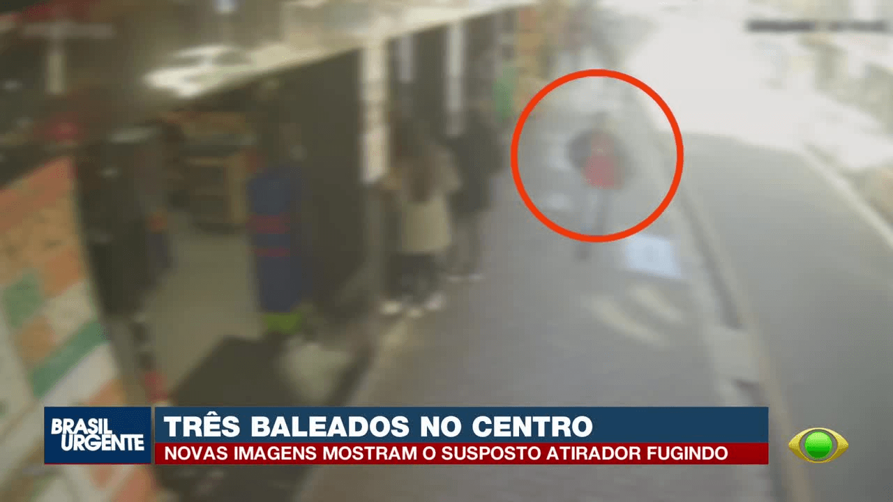 Câmera flagra fuga de suspeito de tiroteio no Centro de Curitiba