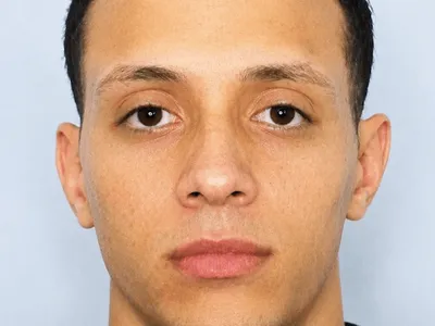 Investigado por estupro coletivo em Botafogo se entrega à Polícia Civil