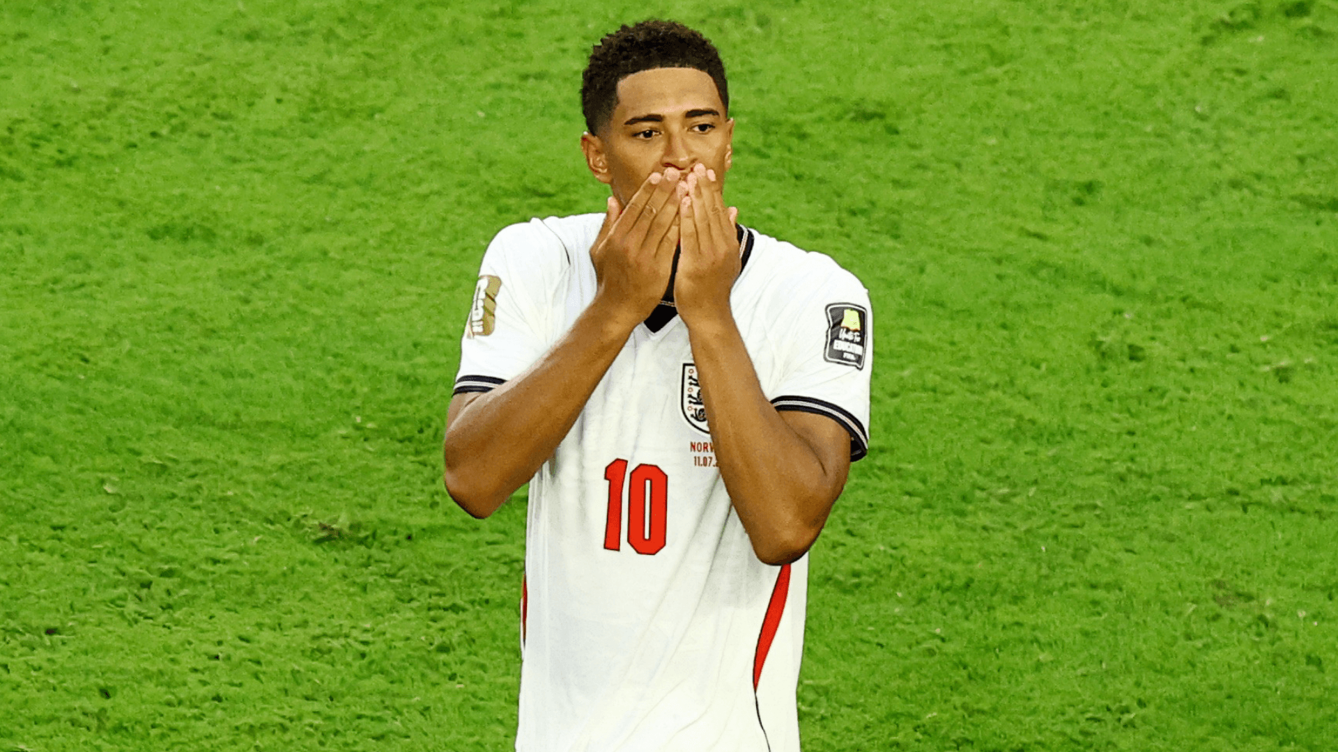 Técnico da Inglaterra cobra time após classificação, e Bellingham rebate