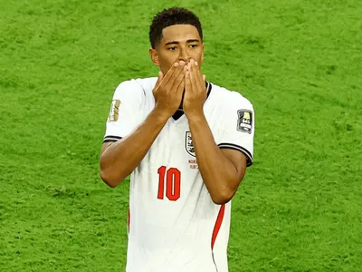 Bellingham compartilha poema de motorista após eliminação da Inglaterra