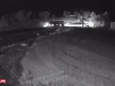 Câmera flagra acidente com dois mortos na BR-158 no Paraná