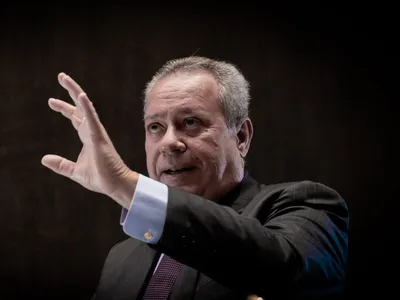 'Sou contra discussão com fins eleitorais', diz Alban sobre escala 6x1