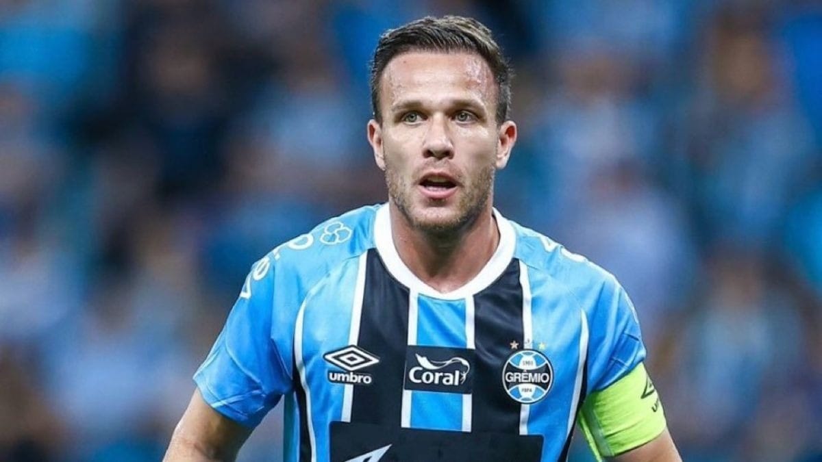 Arthur no Corinthians? Marcelo Paz revela detalhes da negociação