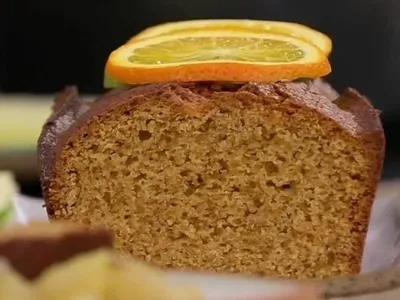 Sem desperdício! Use a entrecasca do maracujá para fazer um bolo delicioso
