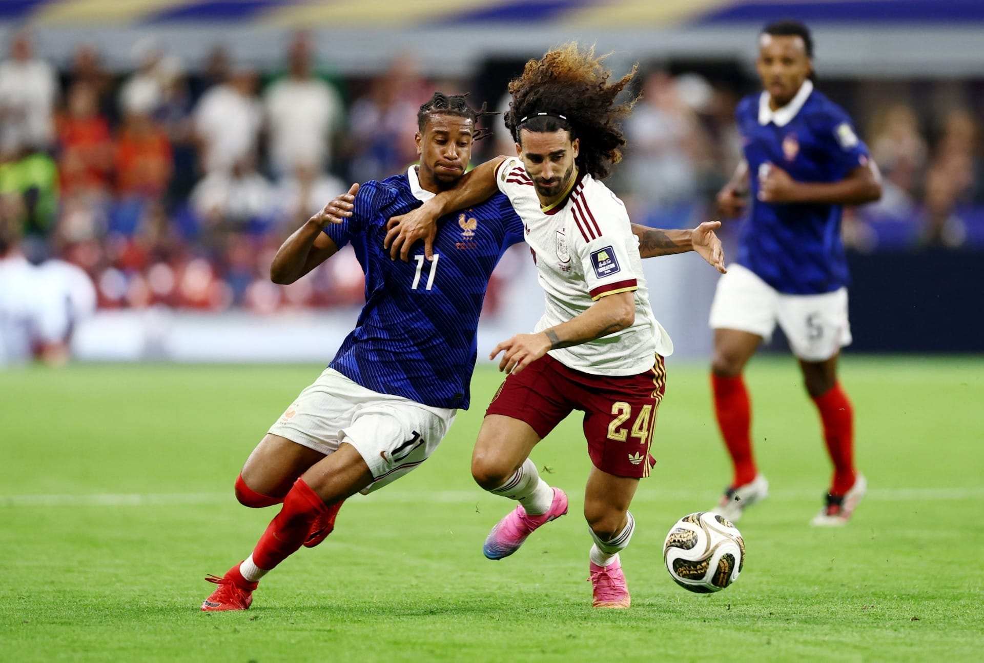 França sucumbe e Espanha pode igualar recorde do Brasil da Copa de 2002