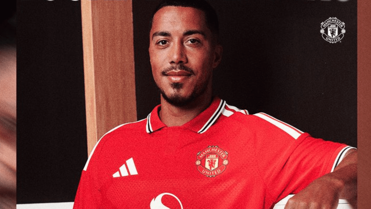Manchester United anuncia contratação de capitão da Bélgica na Copa
