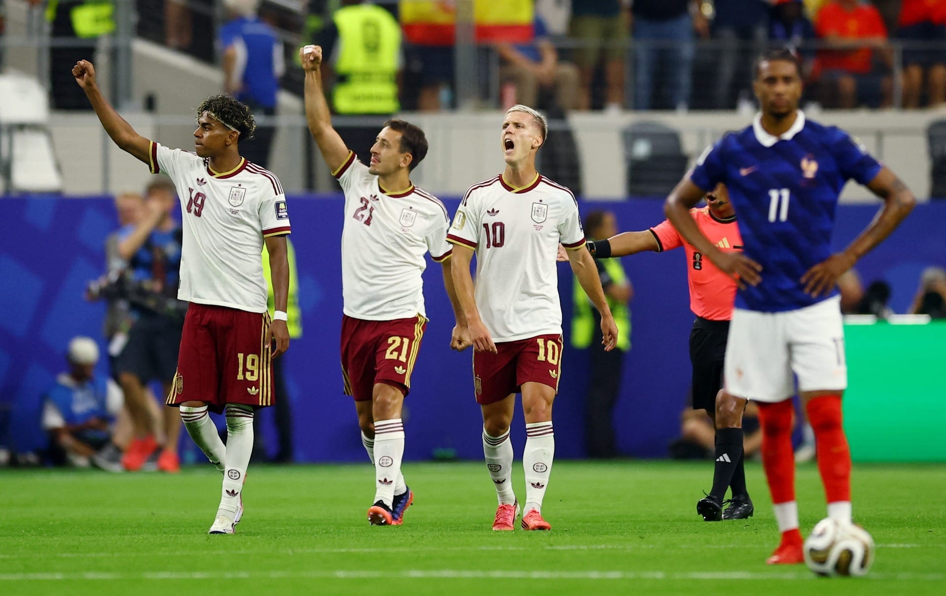 Mauro Beting: Espanha vence melhor seleção da Copa e se credencia ao título