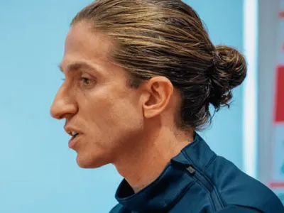 Monaco, de Filipe Luís, chega a acordo com zagueiro; veja detalhes
