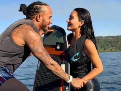 Lewis Hamilton abre álbum de férias em família com Kim Kardashian