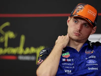 Verstappen trata Red Bull como 'segunda família' e fala sobre futuro na F1
