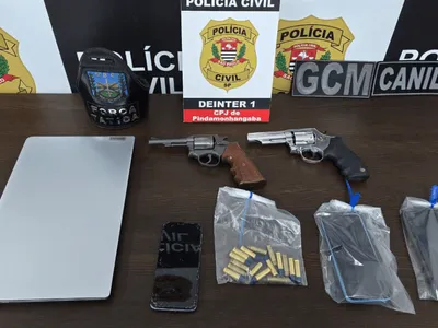 Operação prende quatro pessoas e apreende armas em Pindamonhangaba