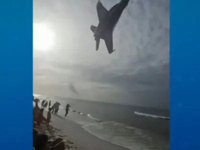 Vídeo: Caça da Marinha faz voo rasante em praia e assusta banhistas nos EUA