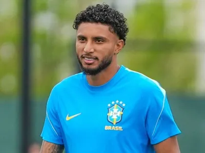 Éderson renova com clube italiano após ser reprovado pelo Manchester United