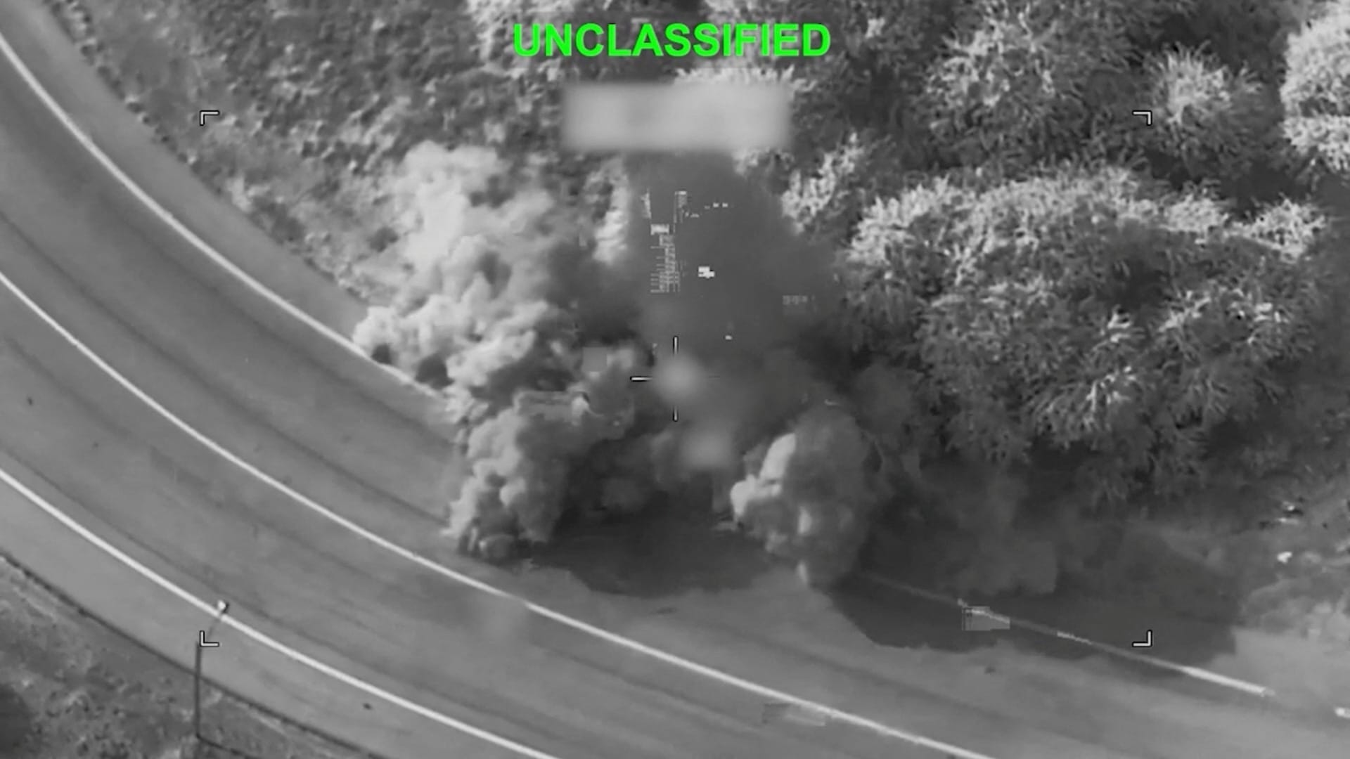 EUA destroem torre de vigilância para Ormuz; Irã sinaliza retaliação