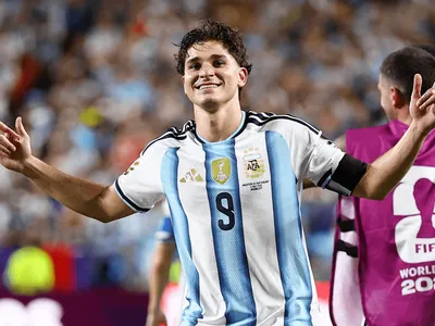 Por que camisa 9 da Argentina virou alvo de guerra entre Barcelona e Madri