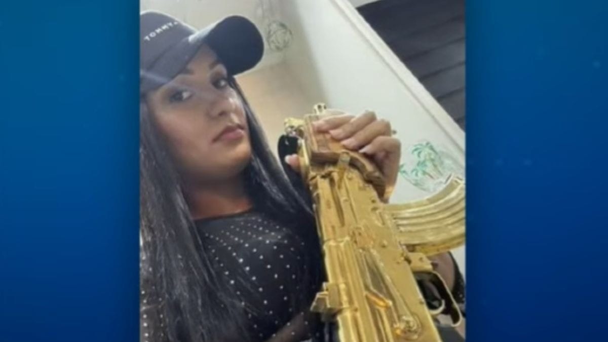 Missionária do crime é presa por "levar a palavra" do CV em presídios