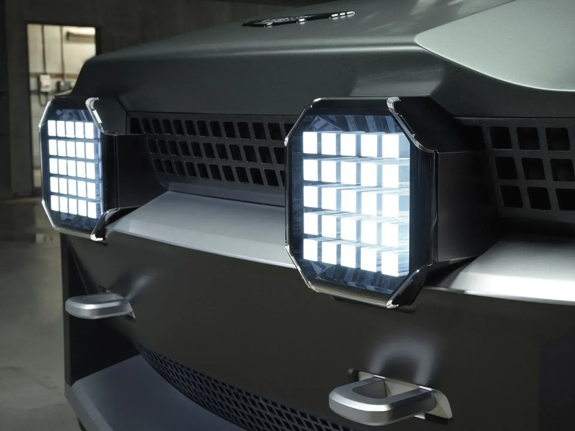 Aston Martin cria SUV blindado para Call of Duty: Modern Warfare 4