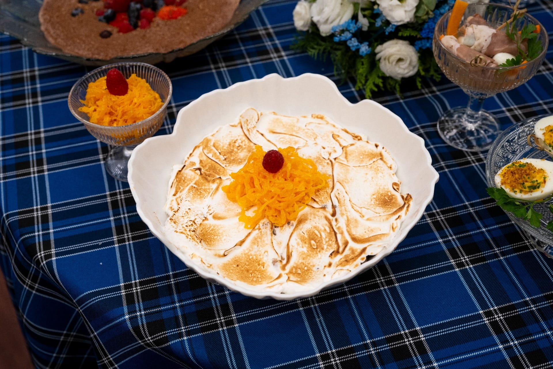Delícia de abacaxi com fio de ovos | Band Receitas